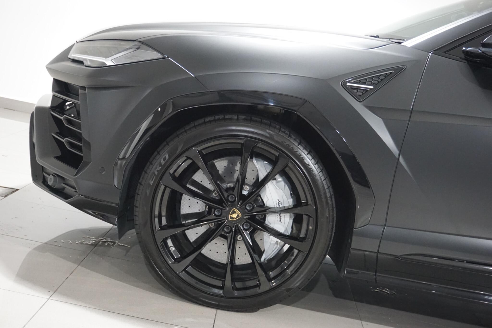 Lamborghini Urus 4.0 V8 BiTurbo SUV 5dr Petrol Auto 4WD Euro 6 (650 ps)